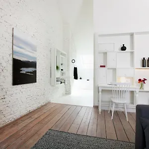 Bed and breakfast Maison Nationale Flats & Amberes