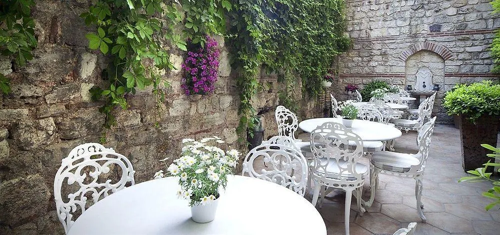 Hotel Sari Konak Istanbul