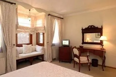 Hotel Sari Konak Istanbul Turcia